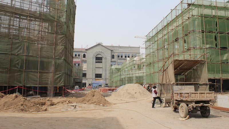 以下是一些在上海地区具有良好口碑的土建工程造价咨询公司，供您参考：